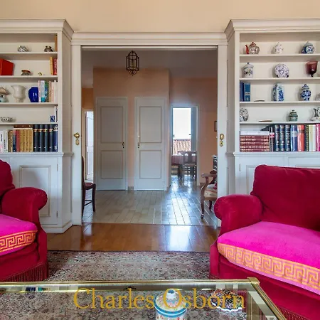 Apartmán The Old School Atypical - Haussmannian For 5 *