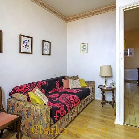 The Old School Atypical - Haussmannian For 5 Sète